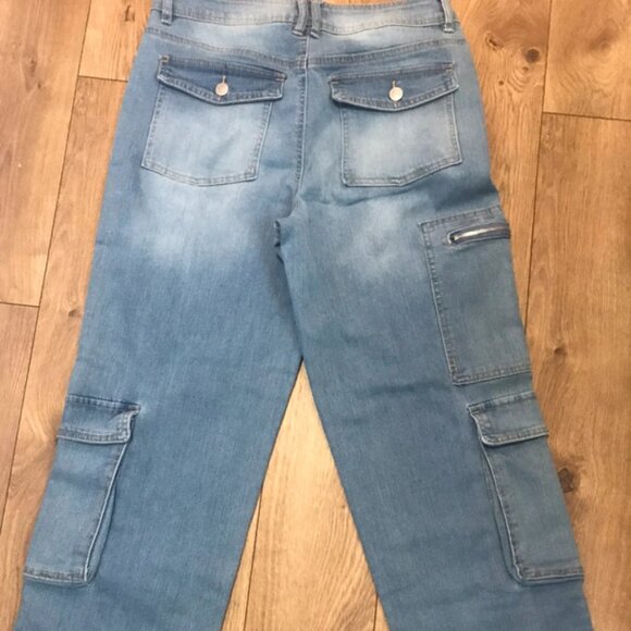 Madden NYC Juniors High Rise Cargo Pants - Picture 6 of 13